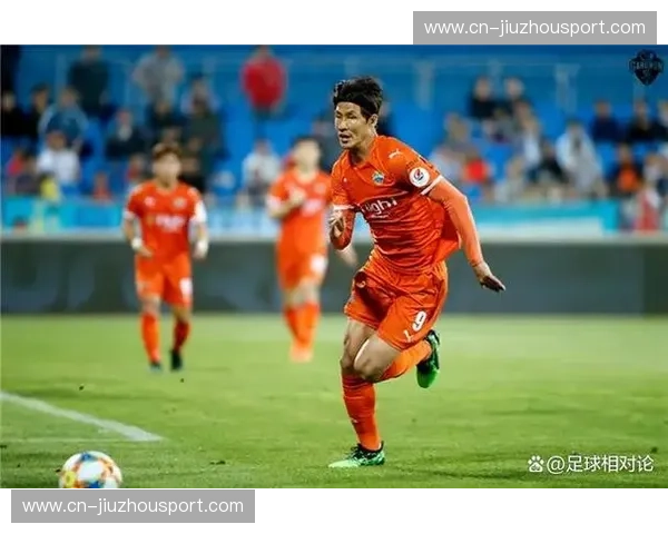 巅峰对决：当蔚山现代的“王权”遭遇江原FC的“逆袭之火”